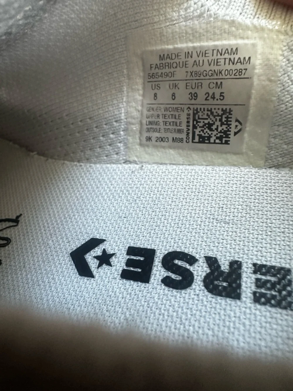 Converse White Low-Top Knit Sneakers with Black Logo - Picture 4 of 4